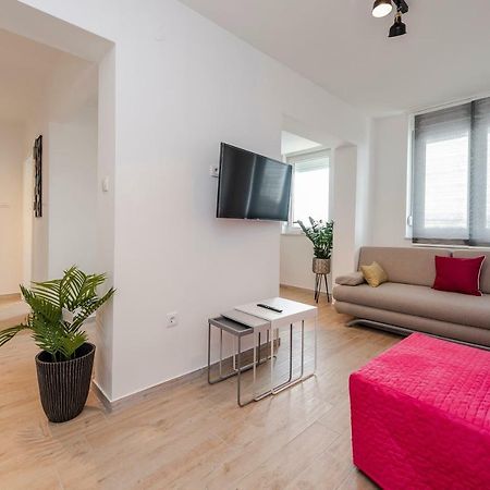 شقة Seven Apartman زادار المظهر الخارجي الصورة
