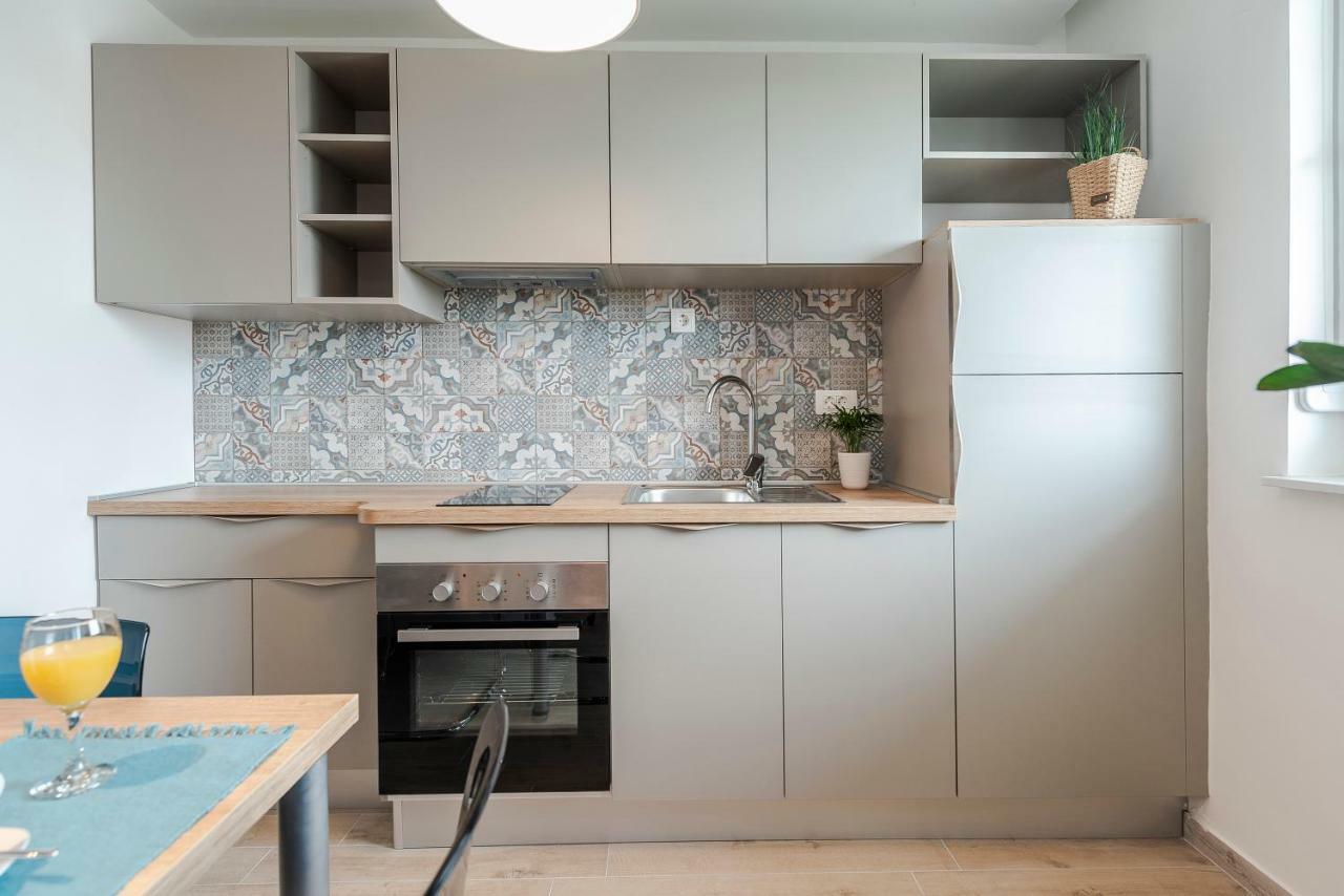 شقة Seven Apartman زادار المظهر الخارجي الصورة