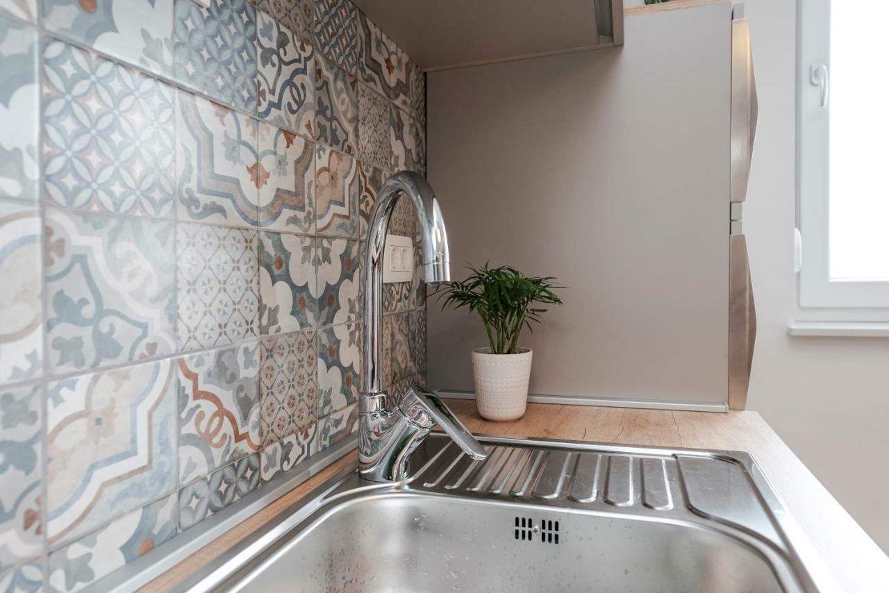 شقة Seven Apartman زادار المظهر الخارجي الصورة